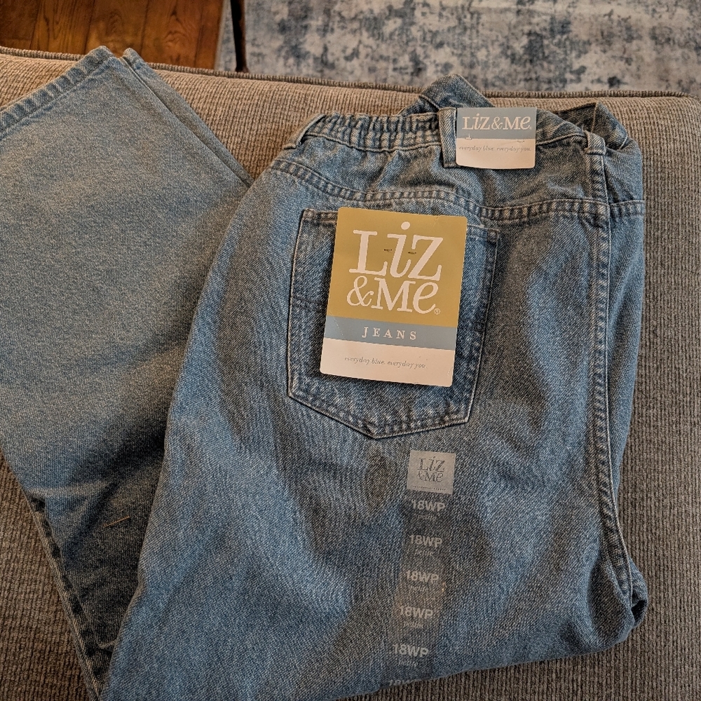 NWT Liz & Me Jeans Light Wash Elastic Waist Size 18W Petite